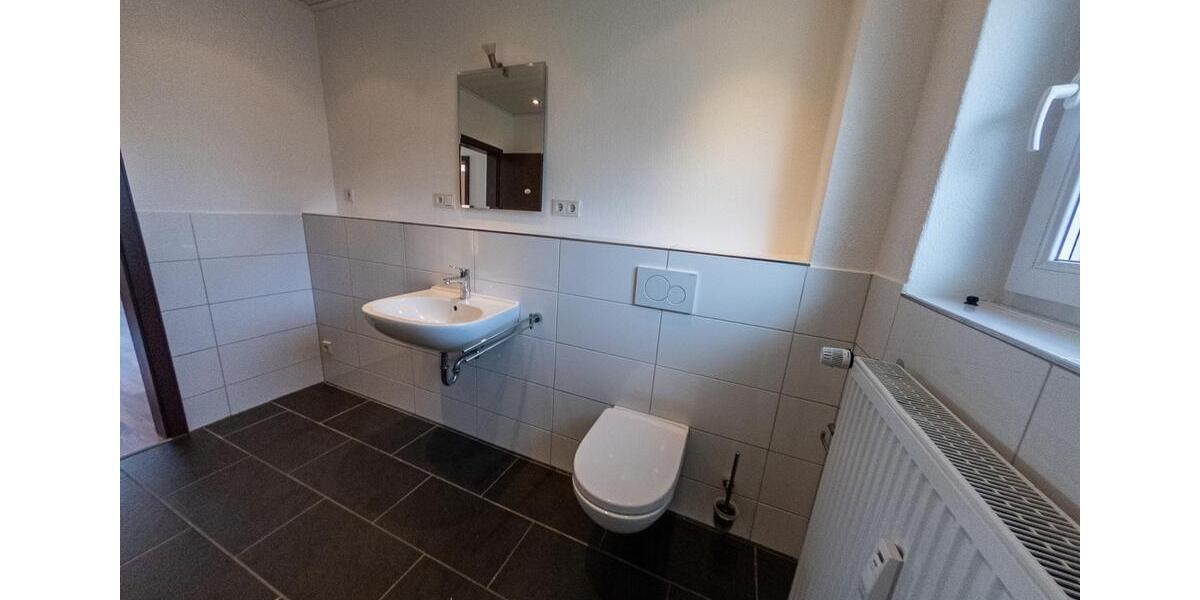 Etagenwohnung Püttlingen - 3 Zimmer, 92 m&sup2;, 700&euro; | Angebot:25900925