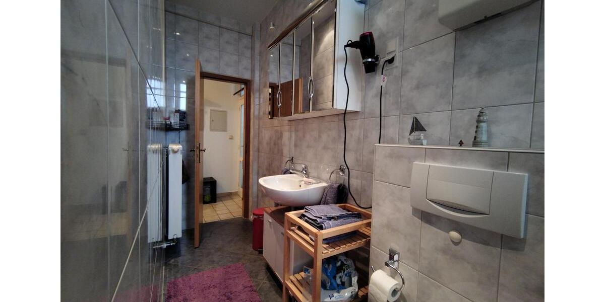 Etagenwohnung Saarbrücken Neue Bremm - 3 Zimmer, 95 m&sup2;, 850&euro; | Angebot:26536062