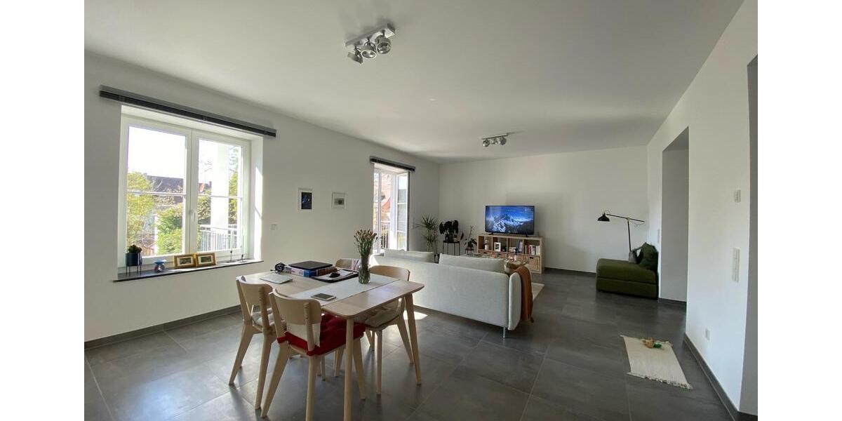 Etagenwohnung Saarlouis - 2 Zimmer, 105 m&sup2;, 1.250&euro; | Angebot:25942075