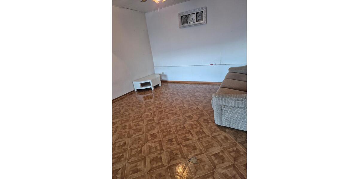 Erdgeschoßwohnung Bexbach - 3 Zimmer, 67 m&sup2;, 600&euro; | Angebot:25966031