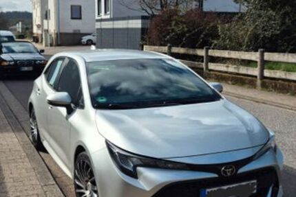 Toyota Corolla 73.500 km 14.400 &euro; Schiffweiler 66578