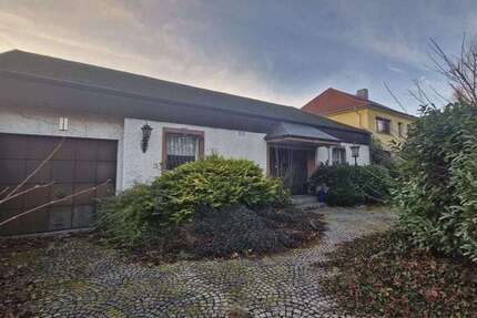 Haus Saarlouis - 5 Zimmer, 190 m&sup2;, 450.000&euro; | Angebot:25873900