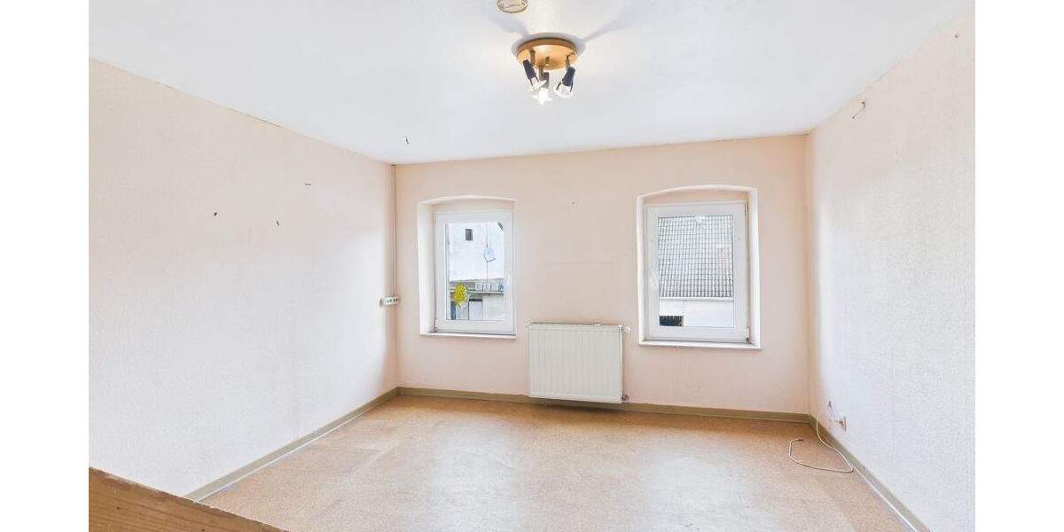 Einfamilienhaus Illingen / Wustweiler Wustweiler - 4 Zimmer, 107 m&sup2;, 149.000&euro; | Angebot:25687888