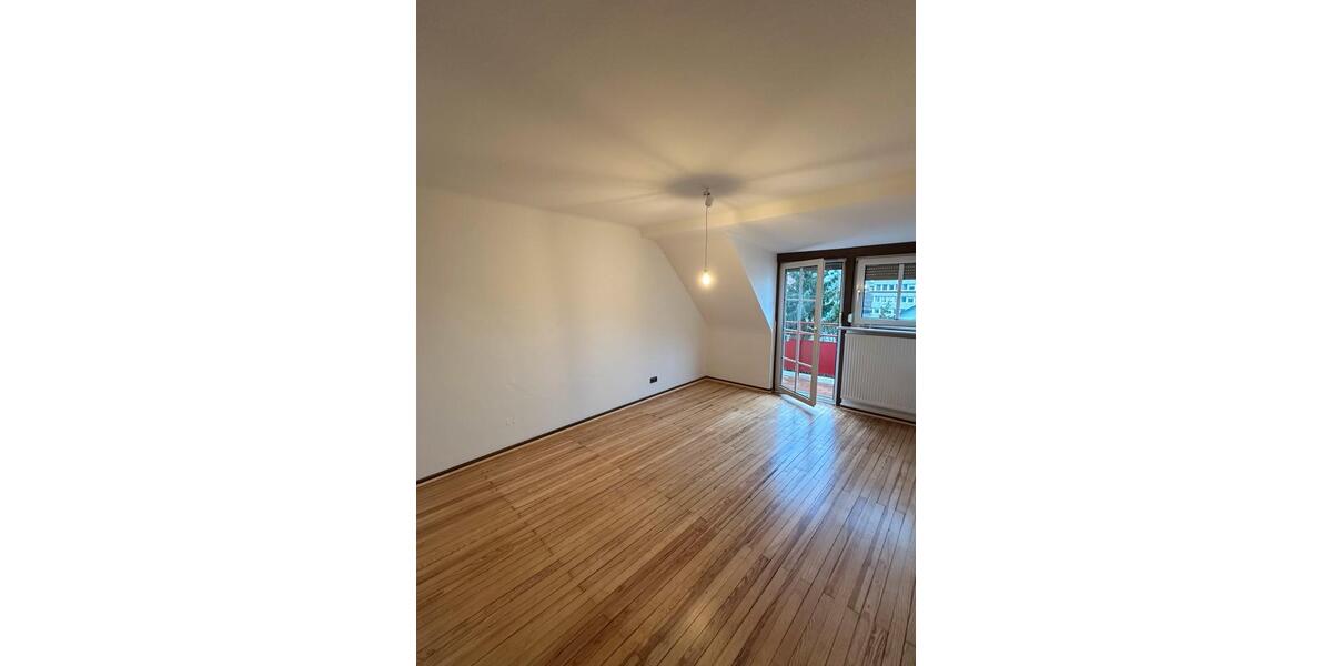 Maisonettenwohnung Saarbrücken Neue Bremm - 4 Zimmer, 125 m&sup2;, 1.100&euro; | Angebot:25804536
