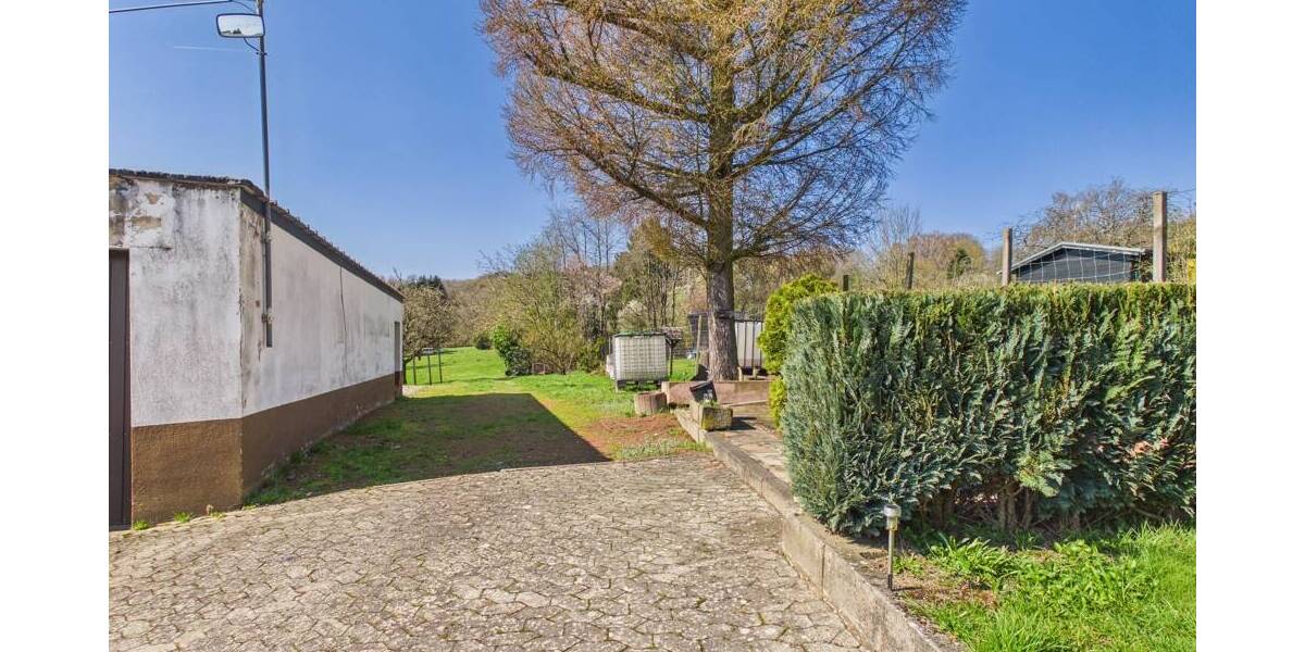 Einfamilienhaus Püttlingen - 7 Zimmer, 113 m&sup2;, 115.000&euro; | Angebot:26685705