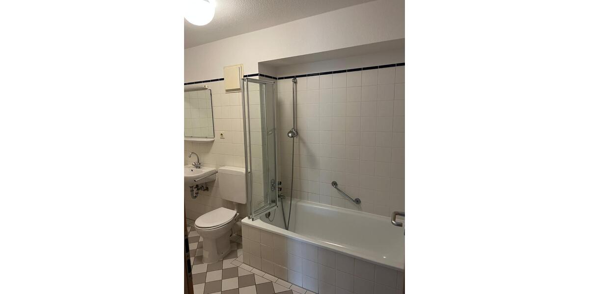 Etagenwohnung Saarbrücken West - 2 Zimmer, 60 m&sup2;, 476&euro; | Angebot:25509779