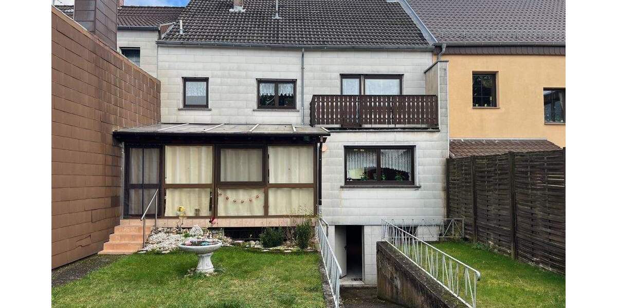 Einfamilienhaus Völklingen / Lauterbach Lauterbach - 6 Zimmer, 150 m&sup2;, 195.000&euro; | Angebot:25687885