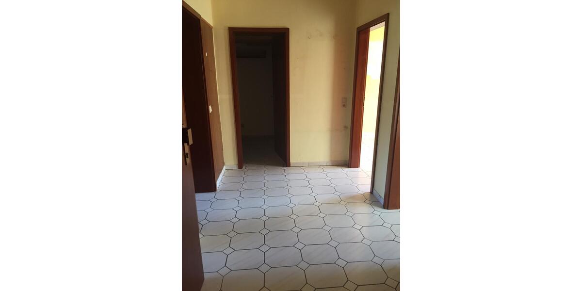 Dachgeschoßwohnung Völklingen - 3 Zimmer, 72 m&sup2;, 500&euro; | Angebot:24704339