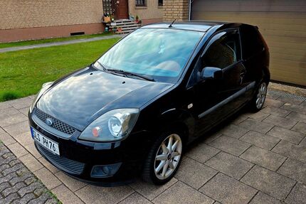 Ford Fiesta 93.800 km 2.900 &euro; Schmelz 66839