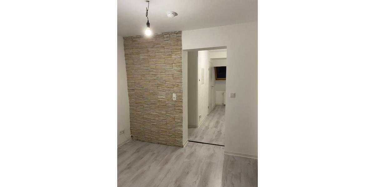 Dachgeschoßwohnung Neunkirchen Heinitz - 2 Zimmer, 45 m&sup2;, 485&euro; | Angebot:25872534