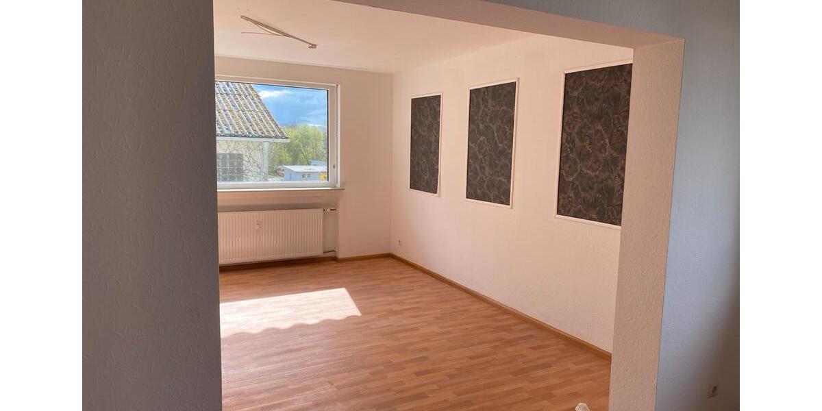 Etagenwohnung Heusweiler - 4 Zimmer, 86 m&sup2;, 700&euro; | Angebot:25944438