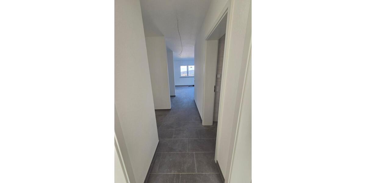 Etagenwohnung Riegelsberg - 3 Zimmer, 93 m&sup2;, 950&euro; | Angebot:25329301