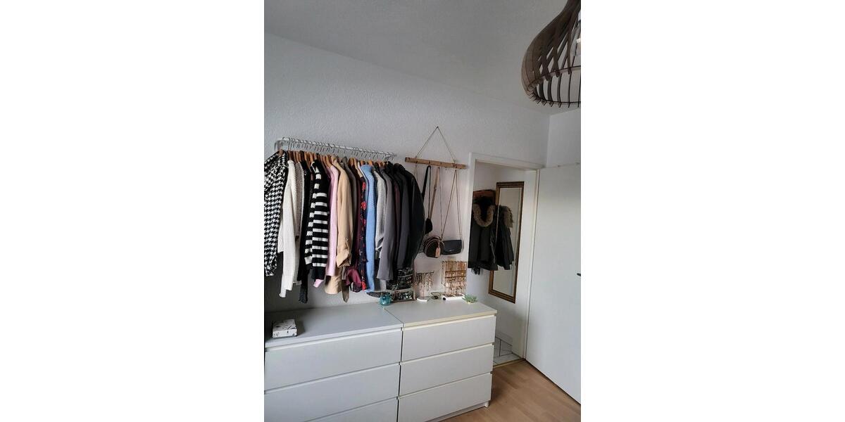 Etagenwohnung Riegelsberg - 3 Zimmer, 93 m&sup2;, 700&euro; | Angebot:25781447