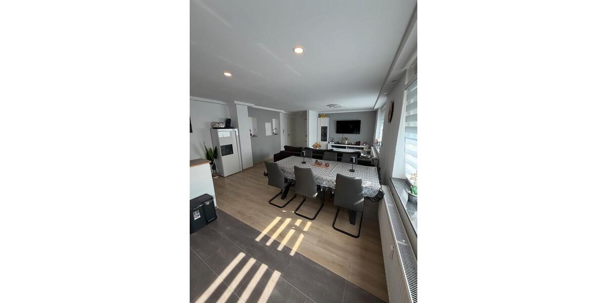 Etagenwohnung Schwalbach - 3 Zimmer, 65 m&sup2;, 650&euro; | Angebot:25874199