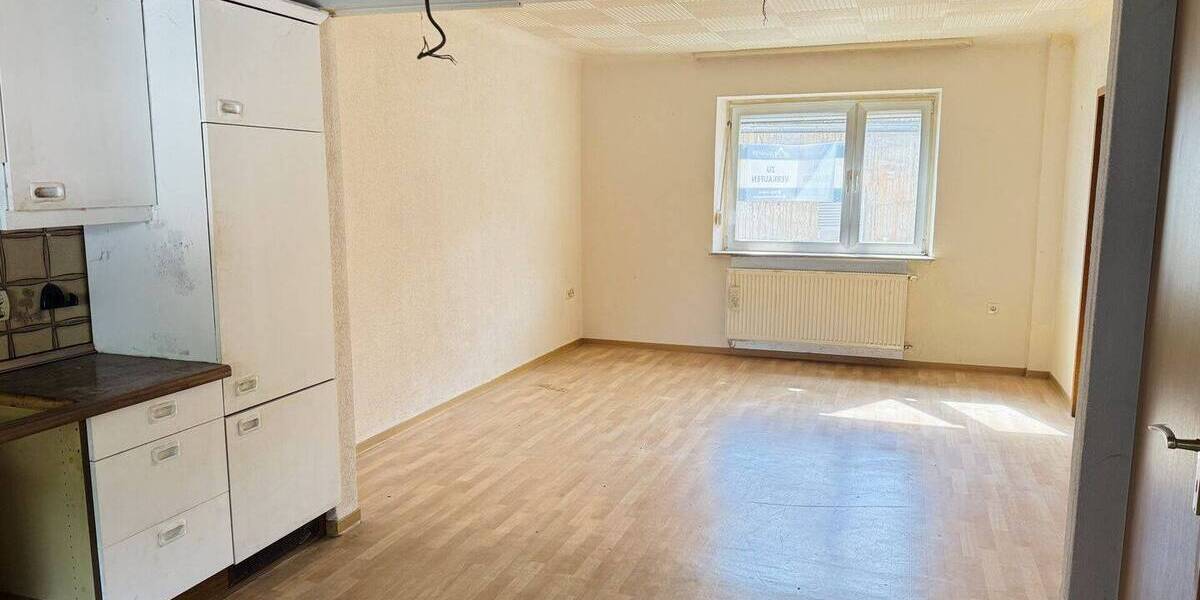 Reihenendhaus Dillingen / Diefflen Diefflen - 8 Zimmer, 100 m&sup2;, 99.000&euro; | Angebot:26289726