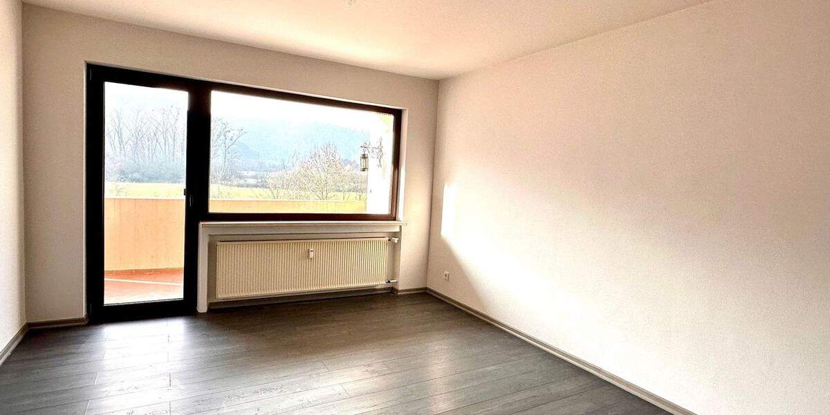Etagenwohnung Dillingen/Saar Dillingen - 3 Zimmer, 91 m&sup2;, 135.000&euro; | Angebot:25670986
