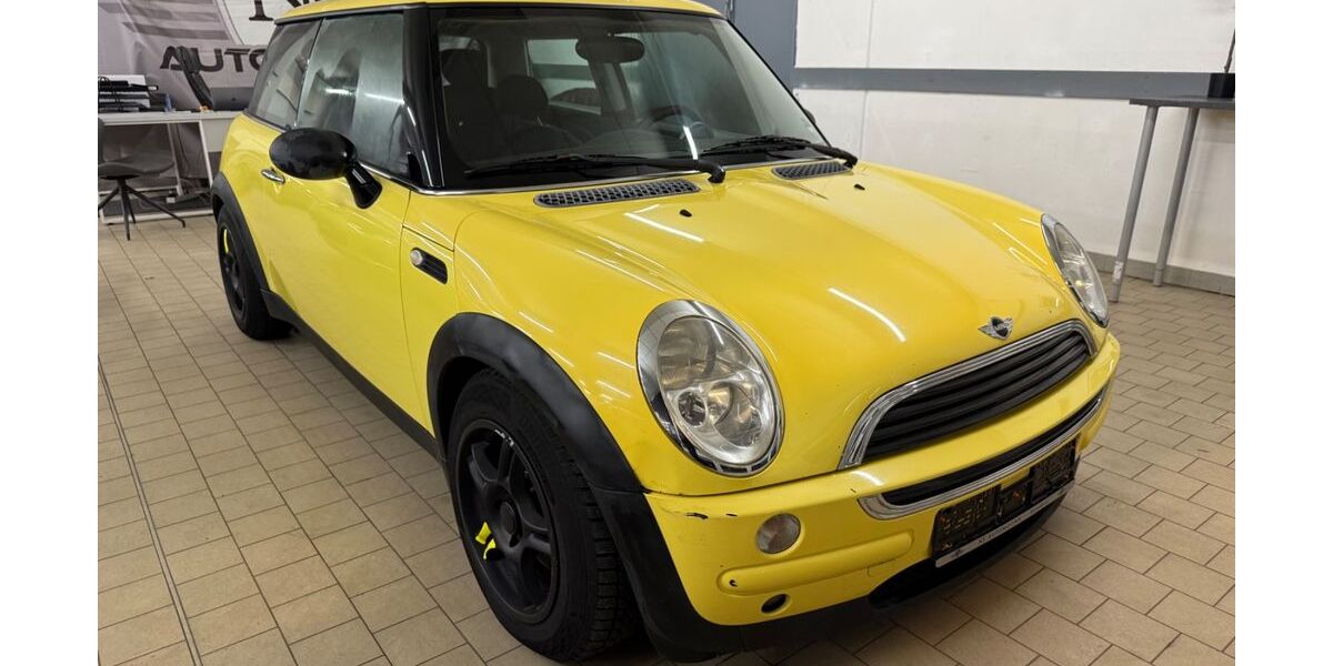 Mini ONE 231.000 km 1.290 &euro; Schmelz 66839