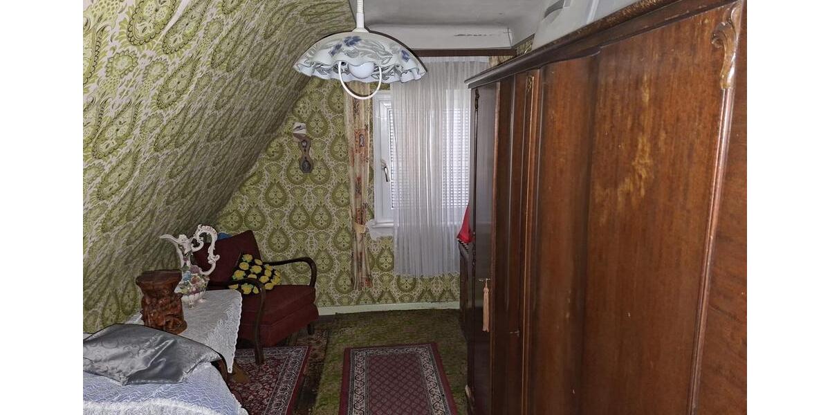 Einfamilienhaus Saarwellingen - 4 Zimmer, 93 m&sup2;, 119.000&euro; | Angebot:26739303