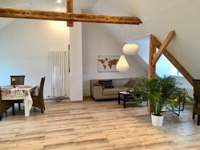 Etagenwohnung Saarbrücken Eschberg - 2 Zimmer, 75 m&sup2;, 825&euro; | Angebot:26699848