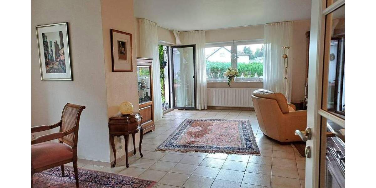 Mehrfamilienhaus, Wohnhaus Homburg Erbach - 5 Zimmer, 175 m&sup2;, 449.000&euro; | Angebot:25820132