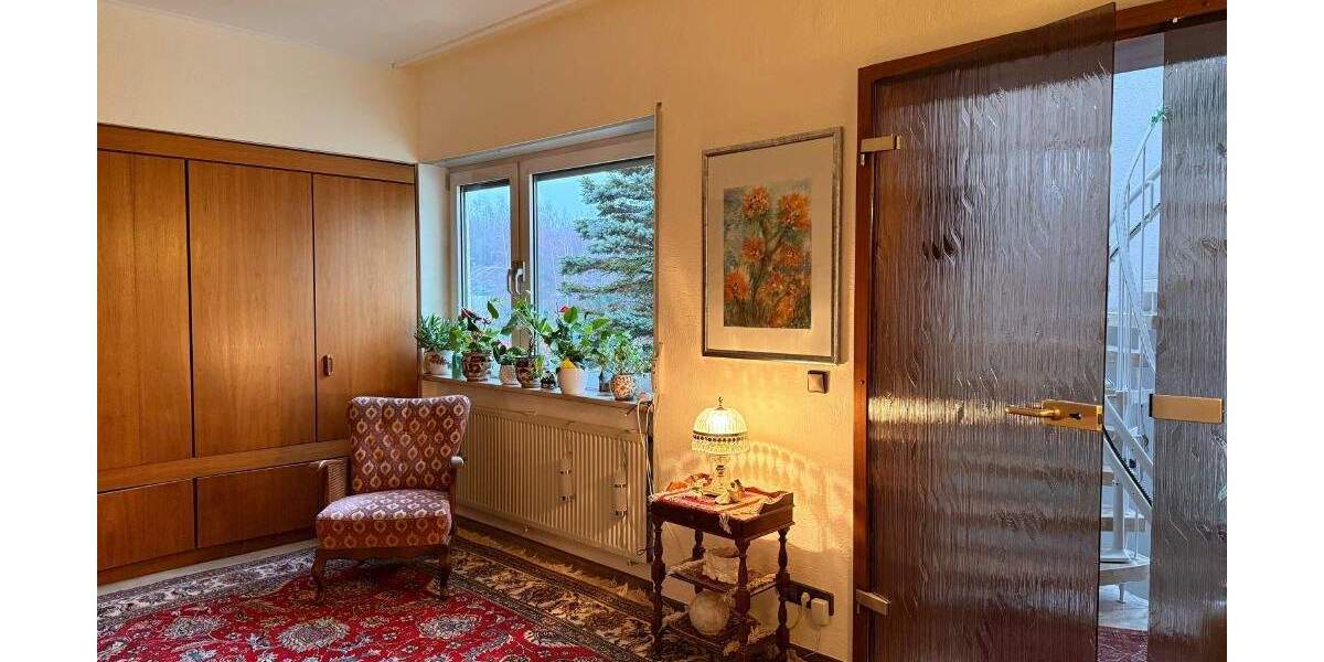 Doppelhaushälfte Saarbrücken-Dudweiler Dudweiler - 8 Zimmer, 196 m&sup2;, 449.000&euro; | Angebot:25695568