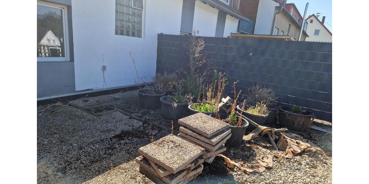Etagenwohnung Saarbrücken West - 2 Zimmer, 76 m&sup2;, 650&euro; | Angebot:26408570