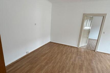 Wohnung Saarbrücken - 3 Zimmer, 67 m&sup2;, 600&euro; | Angebot:25842163