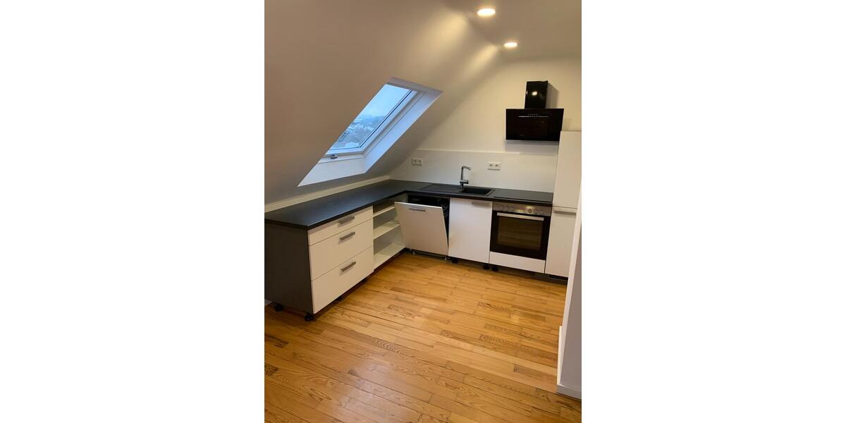 Dachgeschoßwohnung Lebach - 2 Zimmer, 63 m&sup2;, 550&euro; | Angebot:26612822
