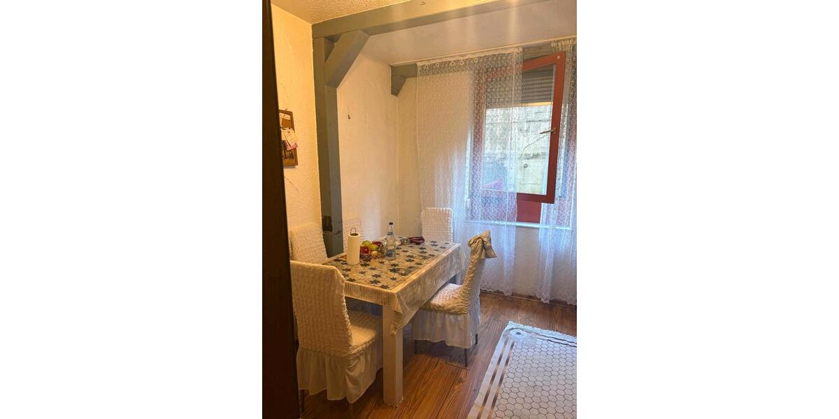 Etagenwohnung Neunkirchen - 4 Zimmer, 94 m&sup2;, 95.000&euro; | Angebot:26430073