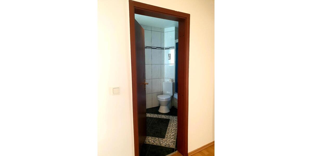 Erdgeschoßwohnung Saarbrücken West - 3 Zimmer, 75 m&sup2;, 600&euro; | Angebot:25905774