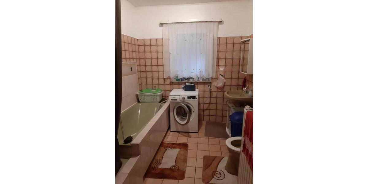 Etagenwohnung Püttlingen - 4 Zimmer, 90 m&sup2;, 77.000&euro; | Angebot:25900496