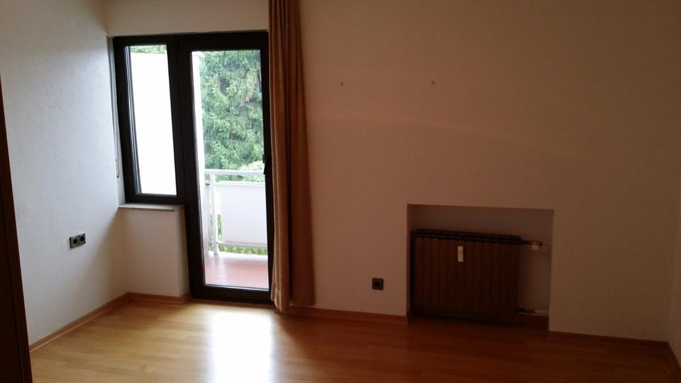 Erdgeschoßwohnung Völklingen - 2 Zimmer, 65 m&sup2;, 520&euro; | Angebot:25362964