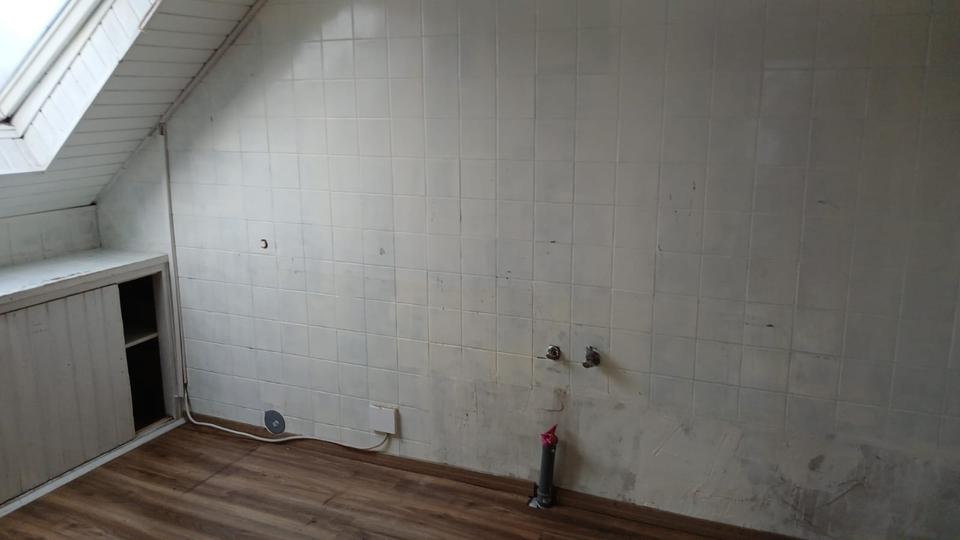 Dachgeschoßwohnung Völklingen - 3 Zimmer, 110 m&sup2;, 500&euro; | Angebot:25592290