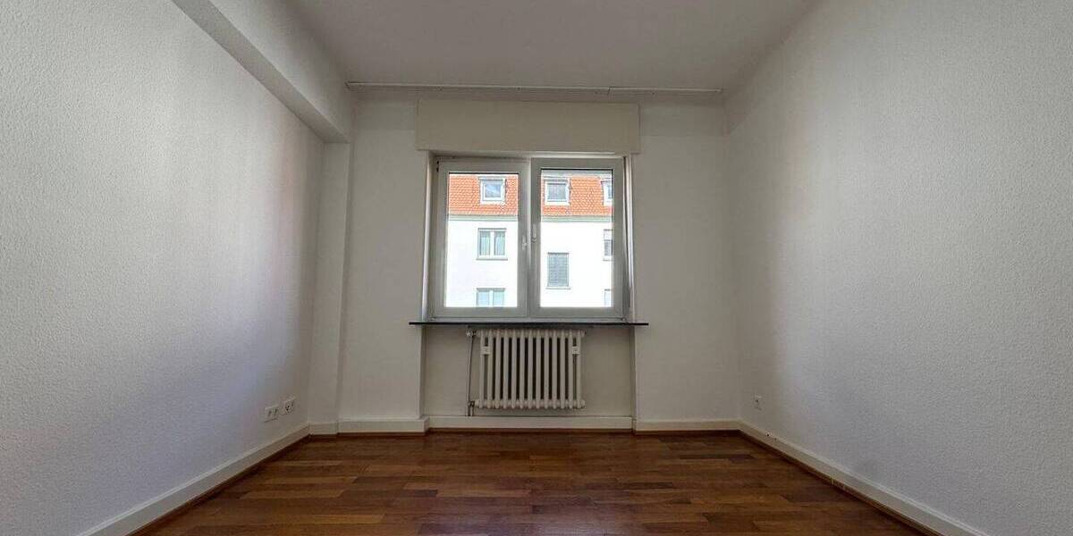 Etagenwohnung Saarbrücken St Johann - 3 Zimmer, 65 m&sup2;, 595&euro; | Angebot:25986218