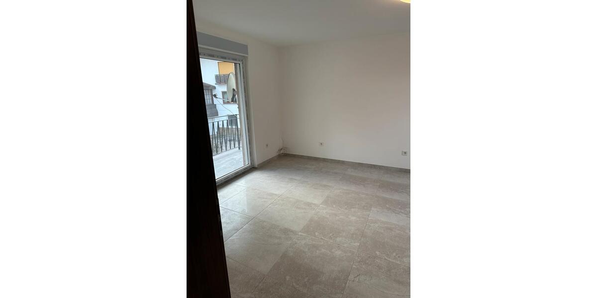Dachgeschoßwohnung Zweibrücken - 3 Zimmer, 63 m&sup2;, 750&euro; | Angebot:24870535