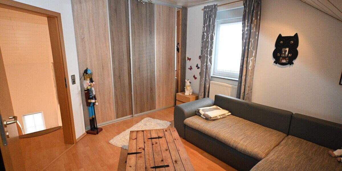 Einfamilienhaus Dillingen / Diefflen Diefflen - 3 Zimmer, 128 m&sup2;, 549.000&euro; | Angebot:25778628