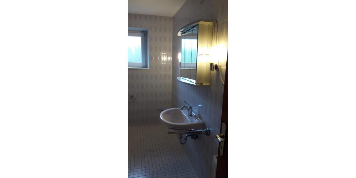 Etagenwohnung Rehlingen-Siersburg Siersburg - 3 Zimmer, 80 m&sup2;, 500&euro; | Angebot:25306178