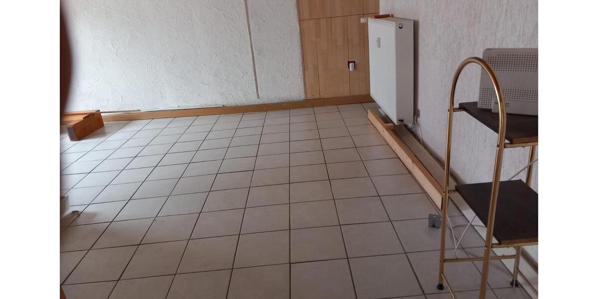 Erdgeschoßwohnung Bexbach - 3 Zimmer, 75 m&sup2;, 330&euro; | Angebot:26608667