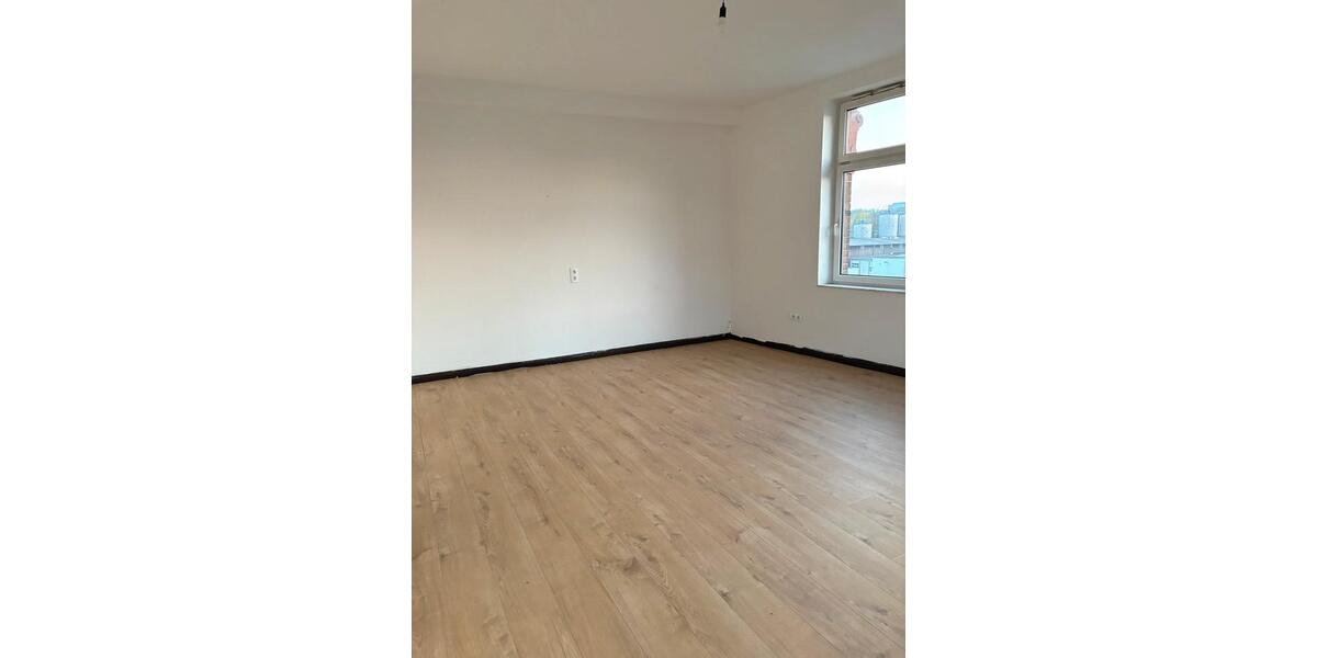 Etagenwohnung Neunkirchen - 3 Zimmer, 90 m&sup2;, 550&euro; | Angebot:25879533