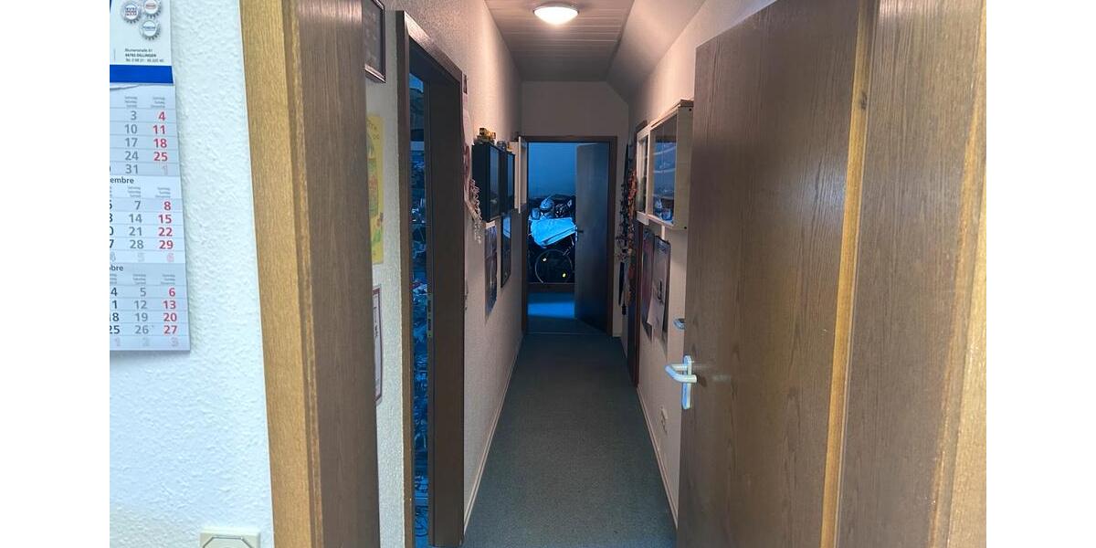 Einfamilienhaus Schwalbach - 12 Zimmer, 390 m&sup2;, 630.000&euro; | Angebot:17049941