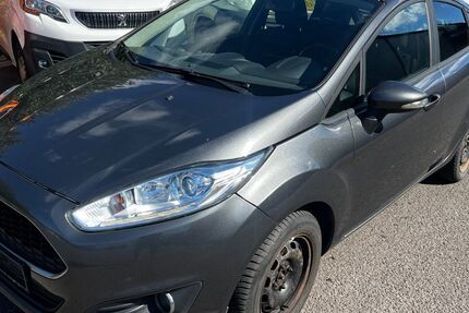 Ford Fiesta 195.000 km 4.950 &euro; Völklingen 66333