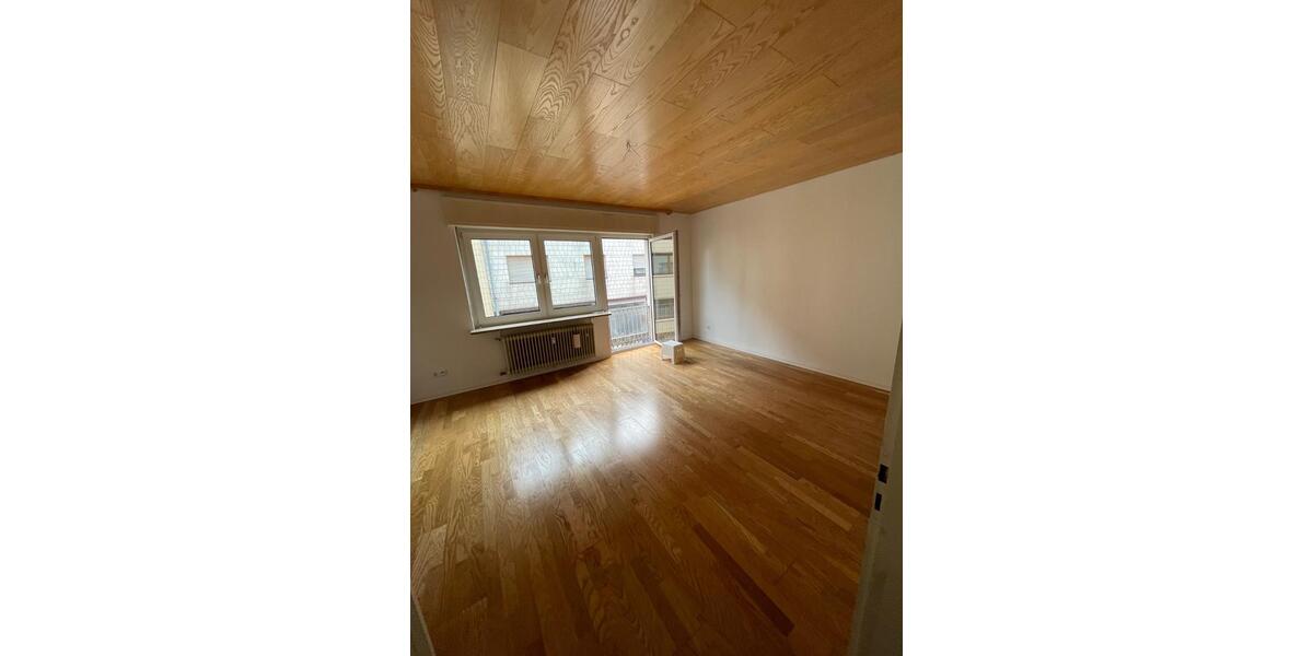 Etagenwohnung Homburg - 1 Zimmer, 48 m&sup2;, 625&euro; | Angebot:25850772