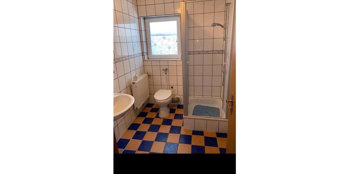 Dachgeschoßwohnung Quierschied - 1 Zimmer, 120 m&sup2;, 480&euro; | Angebot:26480101