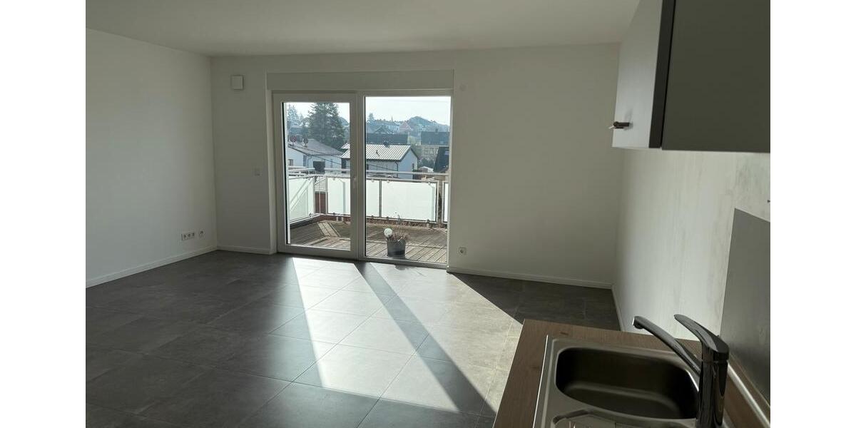 Etagenwohnung Schiffweiler - 1 Zimmer, 60 m&sup2;, 890&euro; | Angebot:25395684