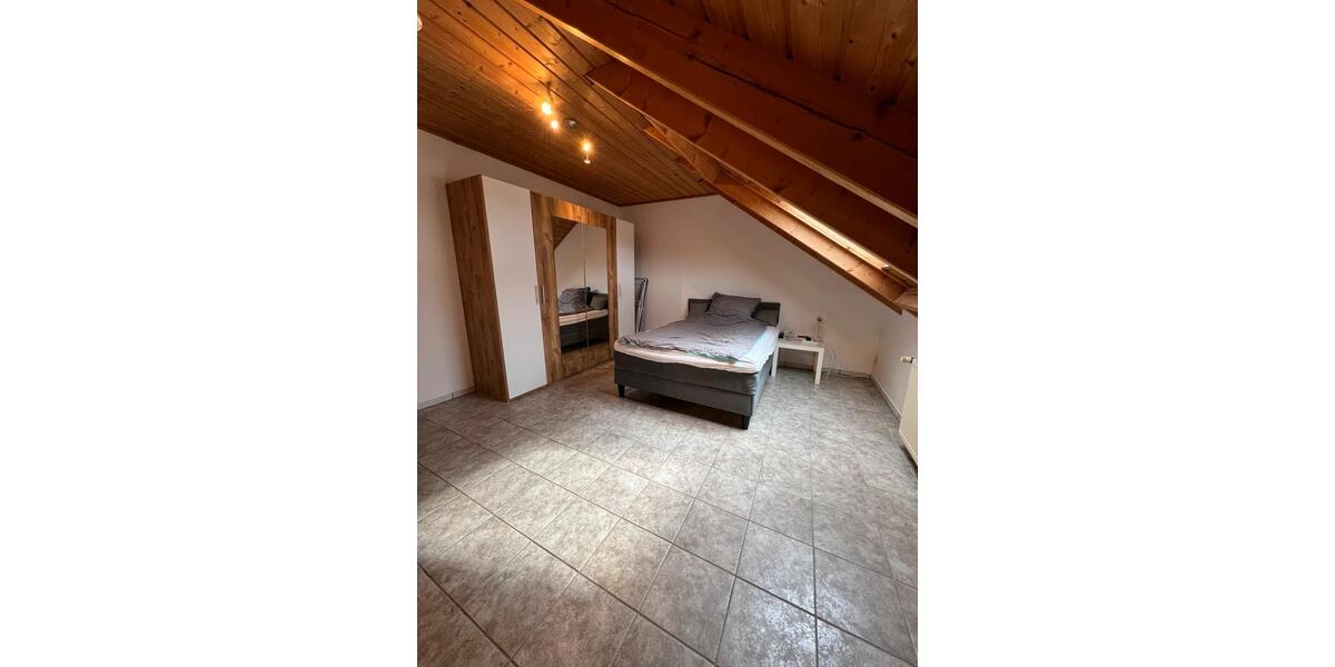 Dachgeschoßwohnung Friedrichsthal - 2 Zimmer, 70 m&sup2;, 450&euro; | Angebot:25945405