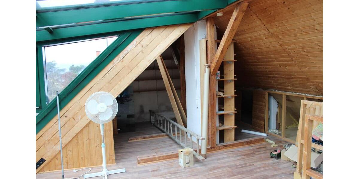 Etagenwohnung Homburg - 4 Zimmer, 120 m&sup2;, 1.050&euro; | Angebot:25445383