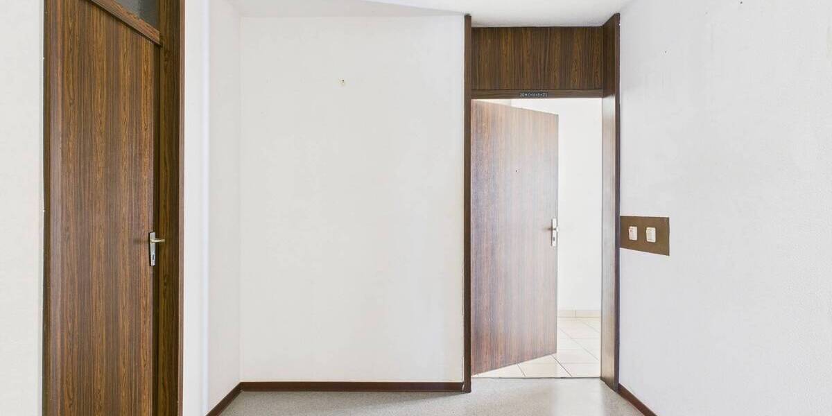 Etagenwohnung Neunkirchen/Saar Innenstadt - 3 Zimmer, 92 m&sup2;, 129.000&euro; | Angebot:25726195