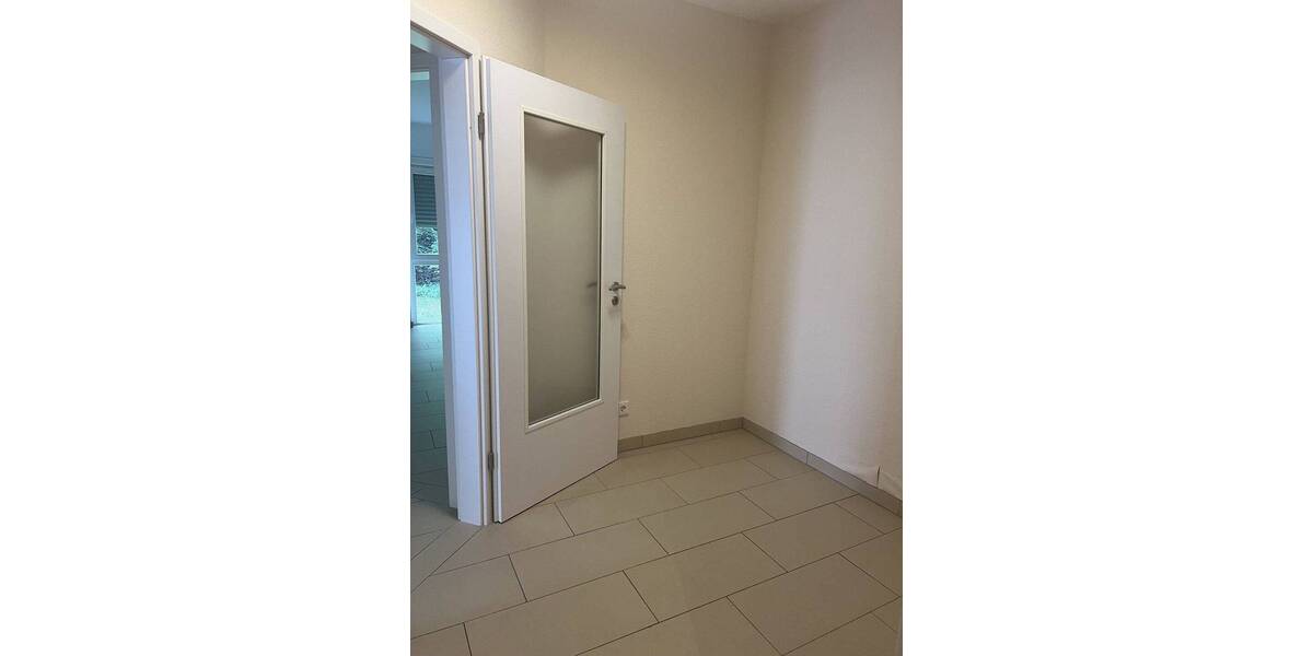 Etagenwohnung Saarlouis - 5 Zimmer, 152 m&sup2;, 1.100&euro; | Angebot:26672299
