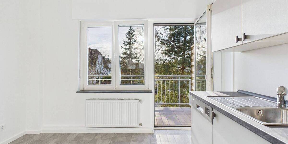 Etagenwohnung Saarbrücken Brebach-Fechingen - 3 Zimmer, 98 m&sup2;, 1.000&euro; | Angebot:26343532