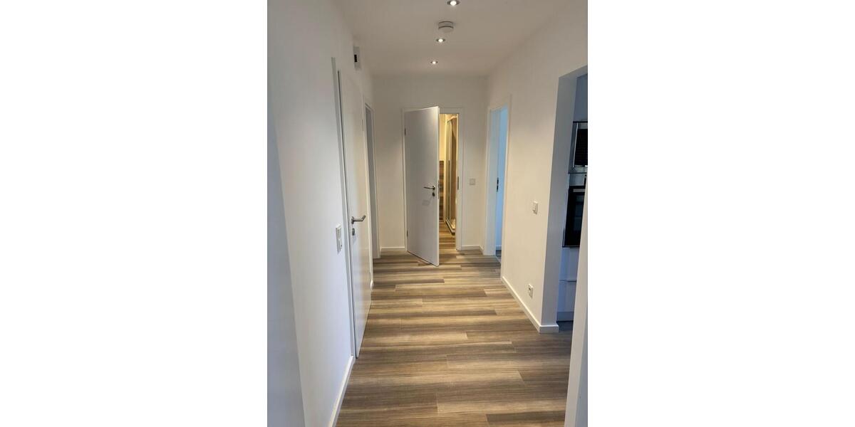 Doppelhaushälfte Saarbrücken Bischmisheim - 8 Zimmer, 220 m&sup2;, 360.000&euro; | Angebot:26195228